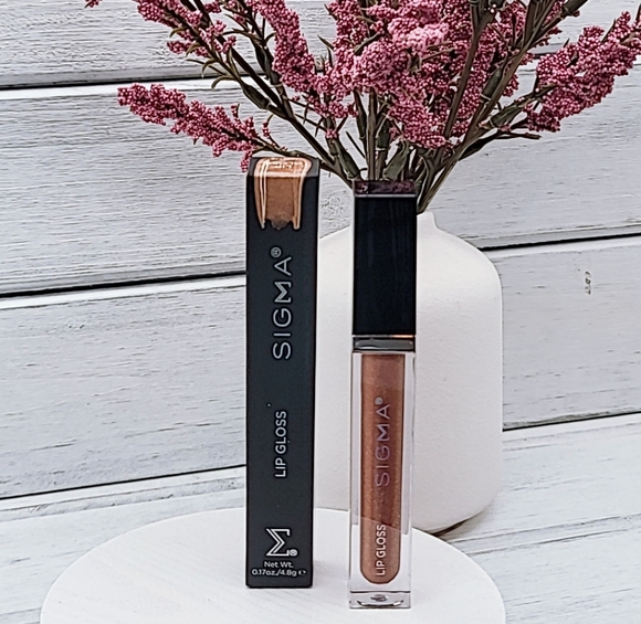 Sigma Beauty Lip Gloss - Picture 1 of 5